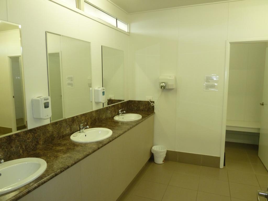 Hotel Chinchilla Tourist Park Extérieur photo